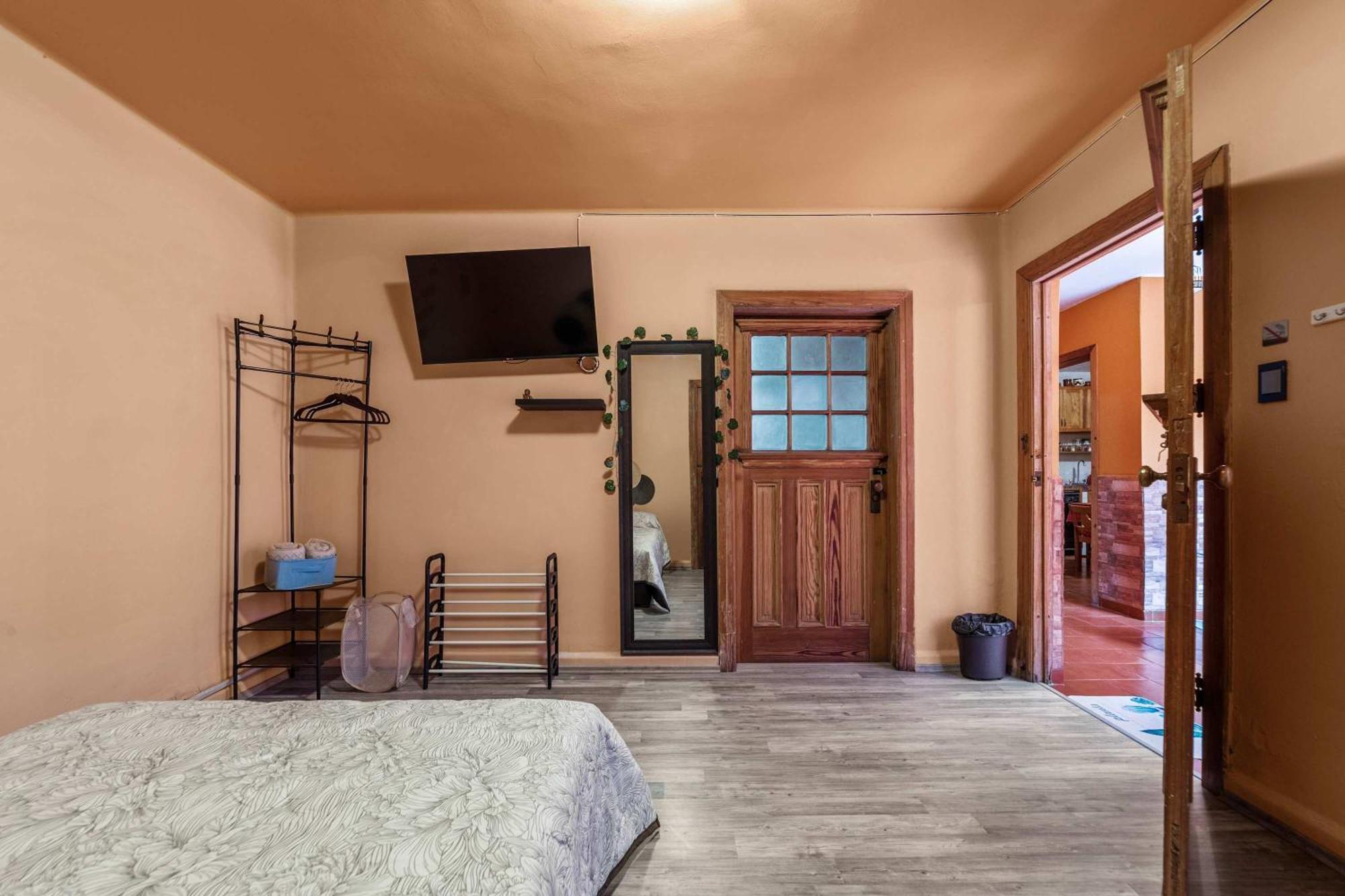 Charming 2-Bedroom Retreat In Lomas De Bezares Kota Meksiko Bagian luar foto